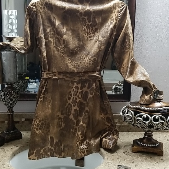 Jacket - Picture 5 of 5